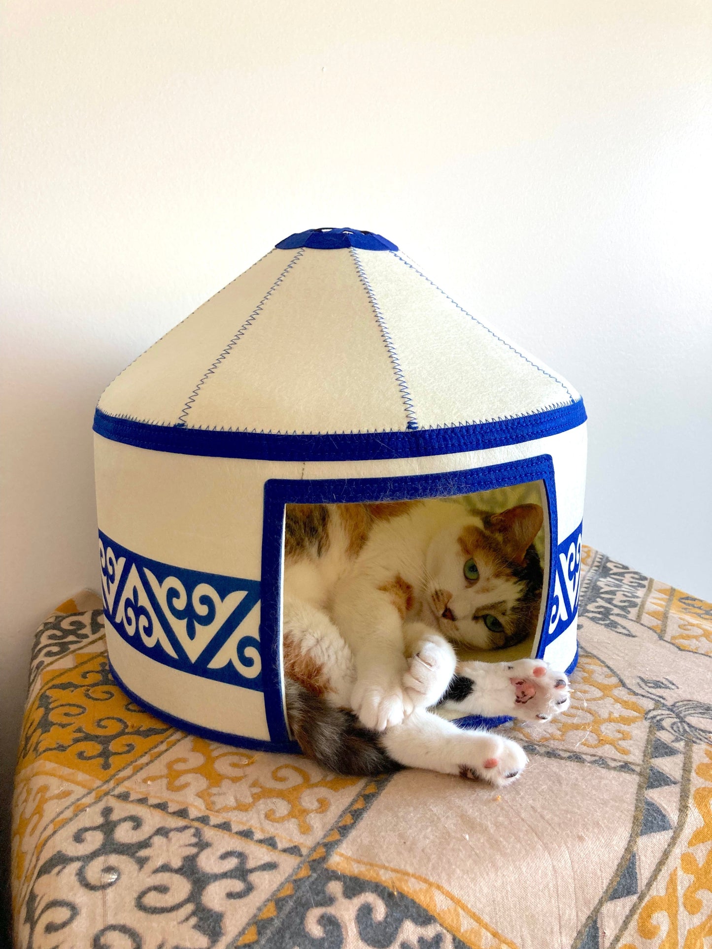 Nomadic Cat Yurts ~ Cozy Felt Yurt for Cats ~ New Blue Design