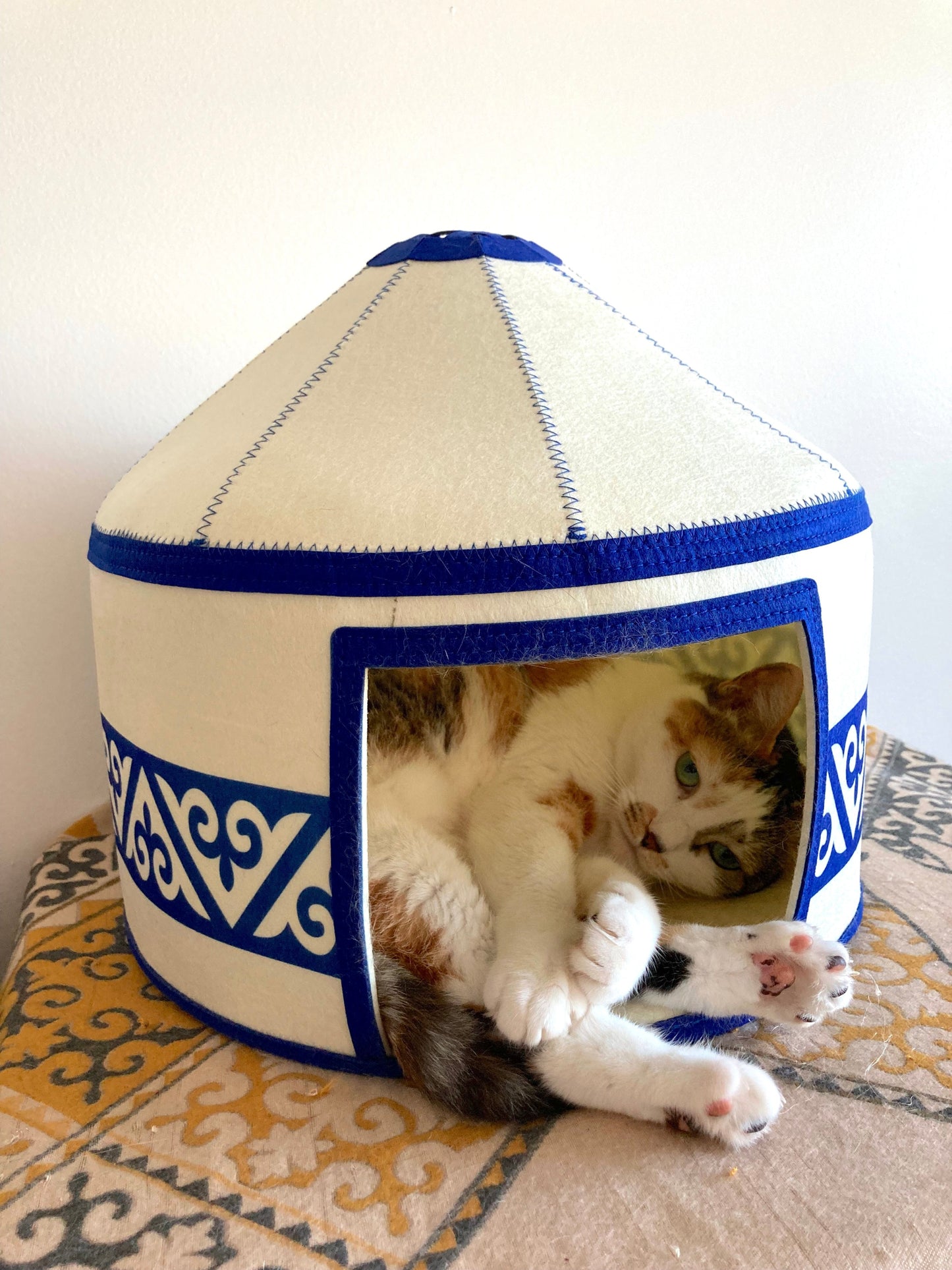 Nomadic Cat Yurts ~ Cozy Felt Yurt for Cats ~ New Blue Design