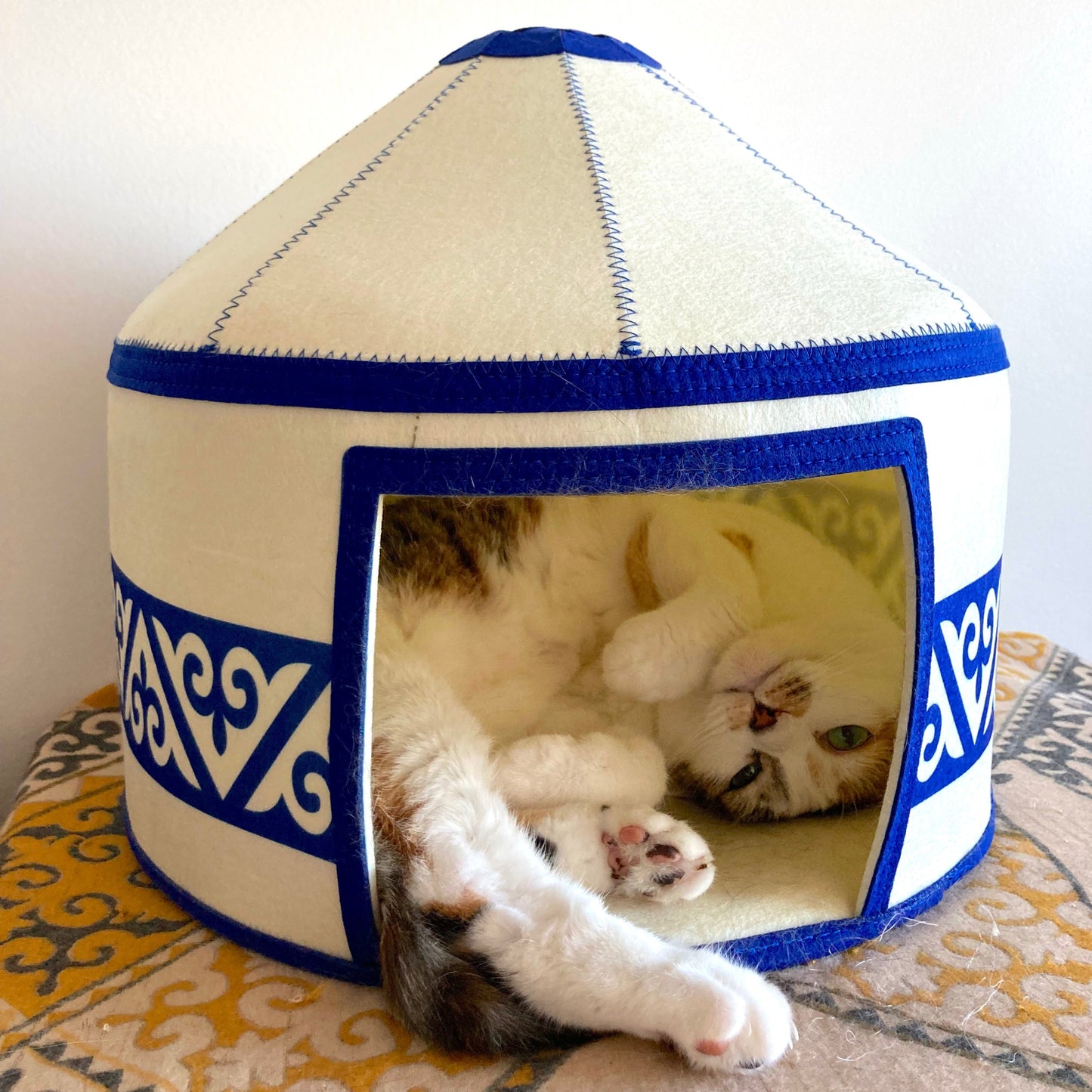 Nomadic Cat Yurts ~ Cozy Felt Yurt for Cats ~ New Blue Design