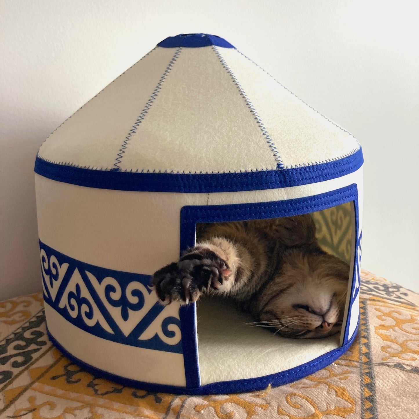 Nomadic Cat Yurts ~ Cozy Felt Yurt for Cats ~ New Blue Design