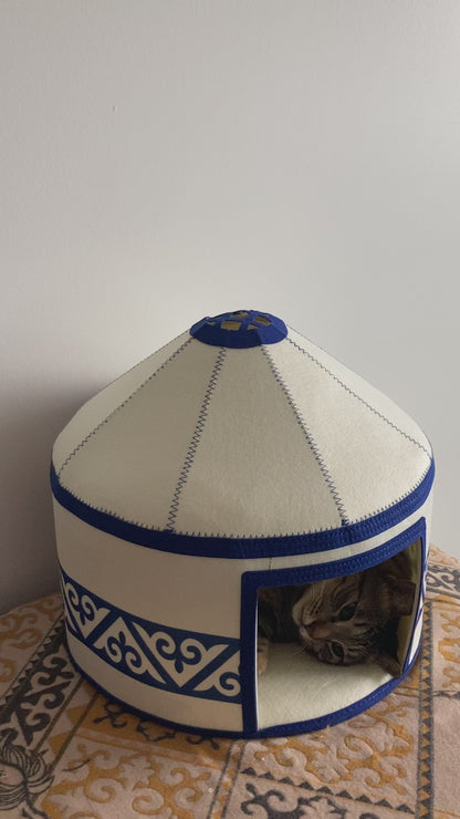 Felt Cat Yurt | Nomadic Cat Central Asian Style Cat Beds and Caves | Steppe-Sky Blue Yurt